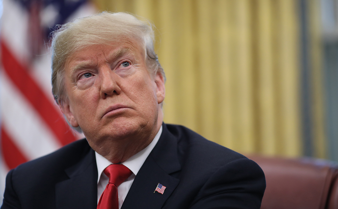 Трамп пригрозил БРИКС пошлинами в 150% за отказ от доллара