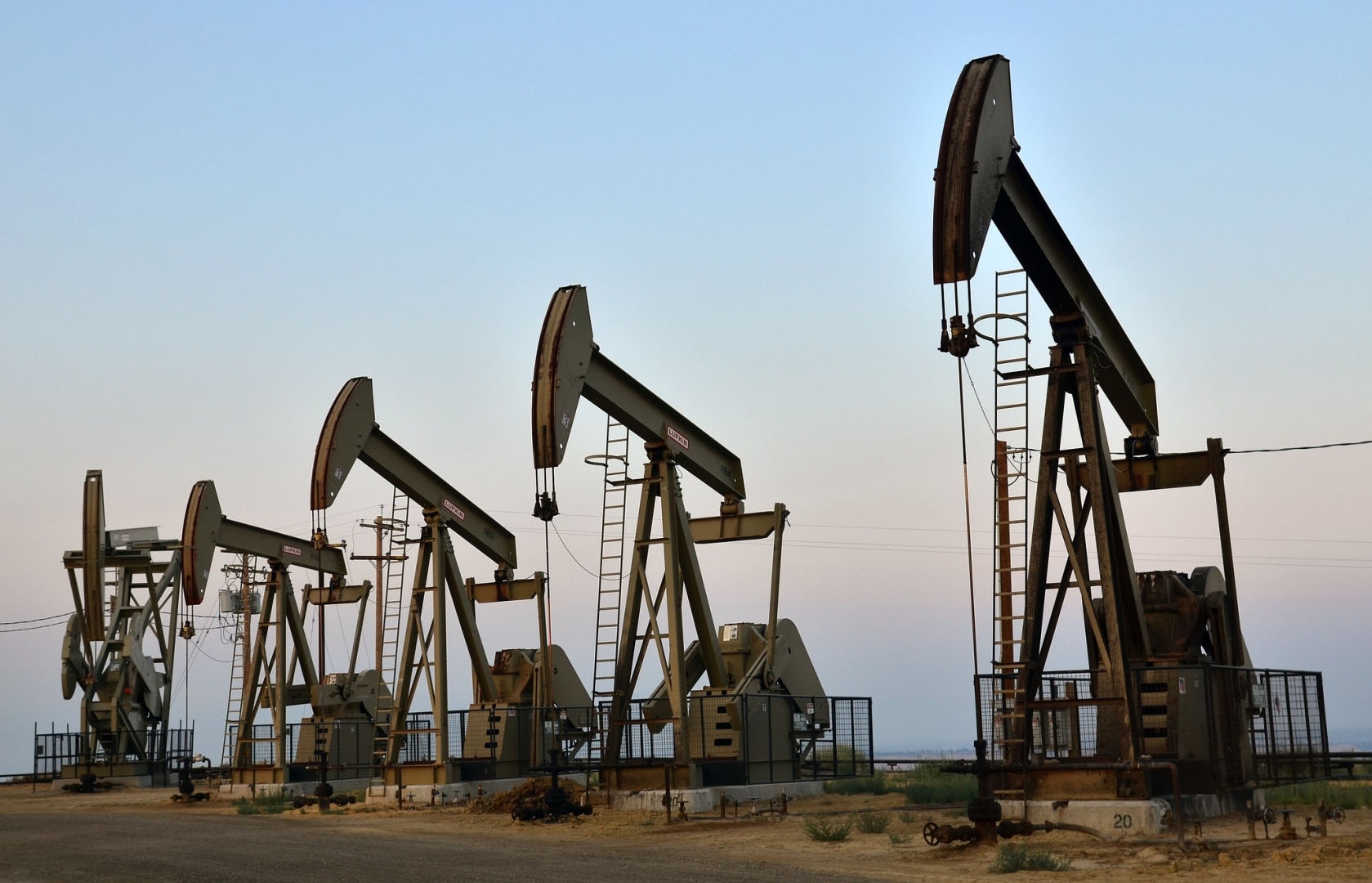 Импорт нефти в Евросоюз достиг рекордного минимума